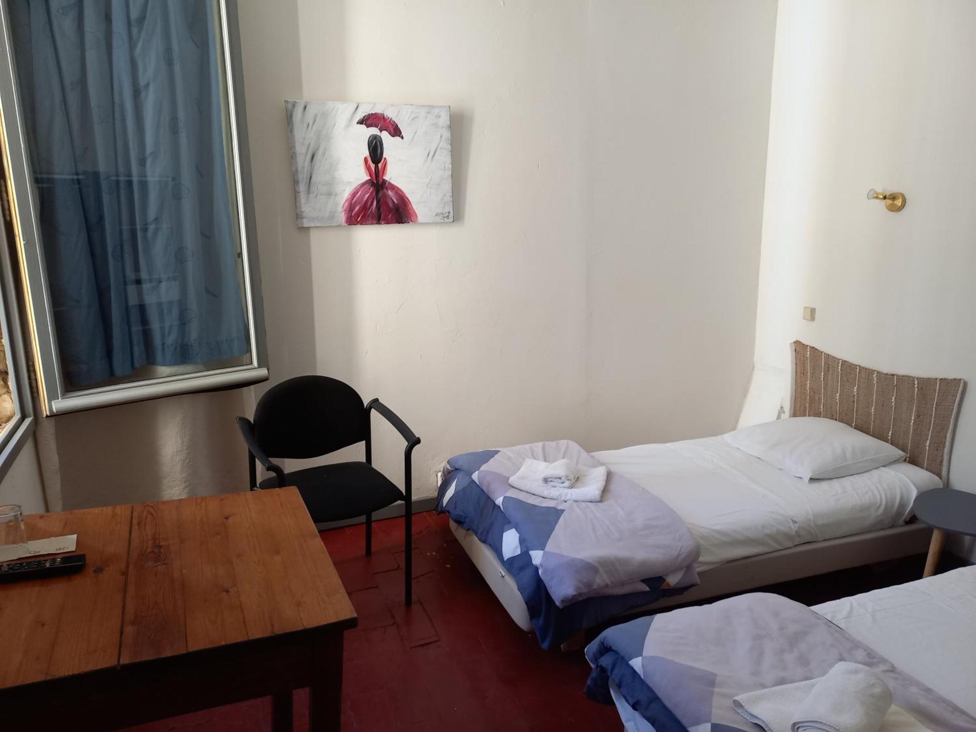 Hotel Du Cours Pertuis Dış mekan fotoğraf